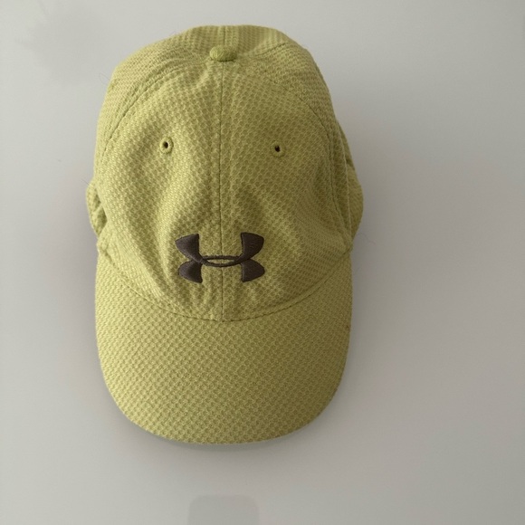Under Armour Yellow Sports Cap - Picture 1 of 2